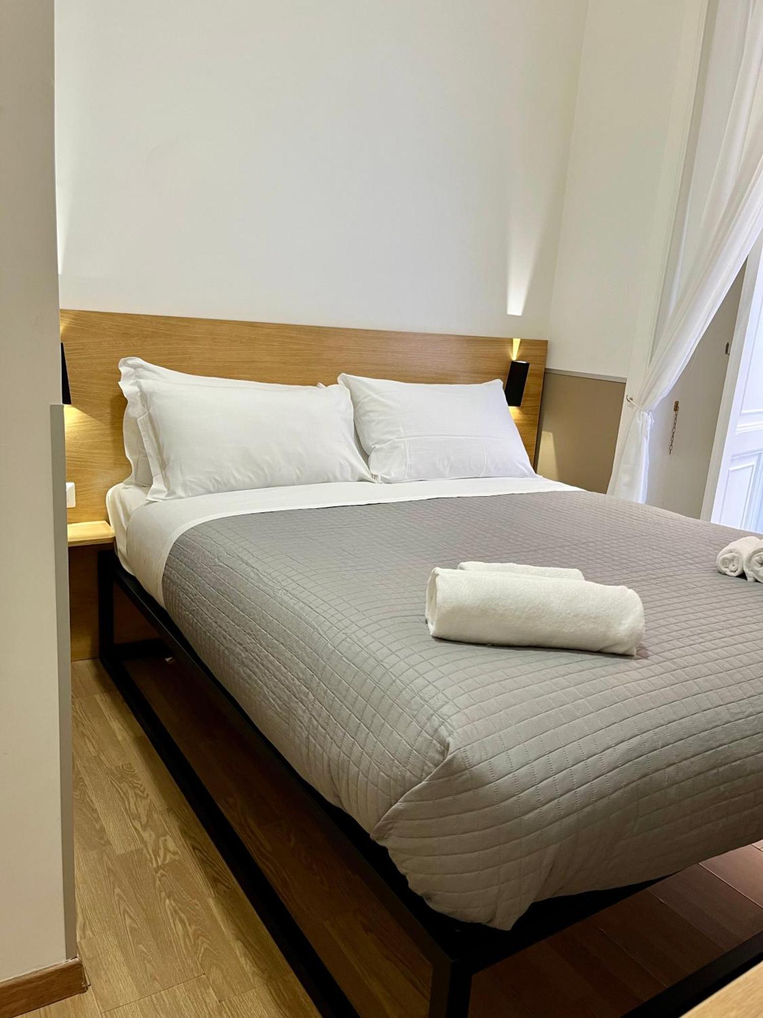 Nabab-Napoli Bed And Breakfast ภายนอก รูปภาพ