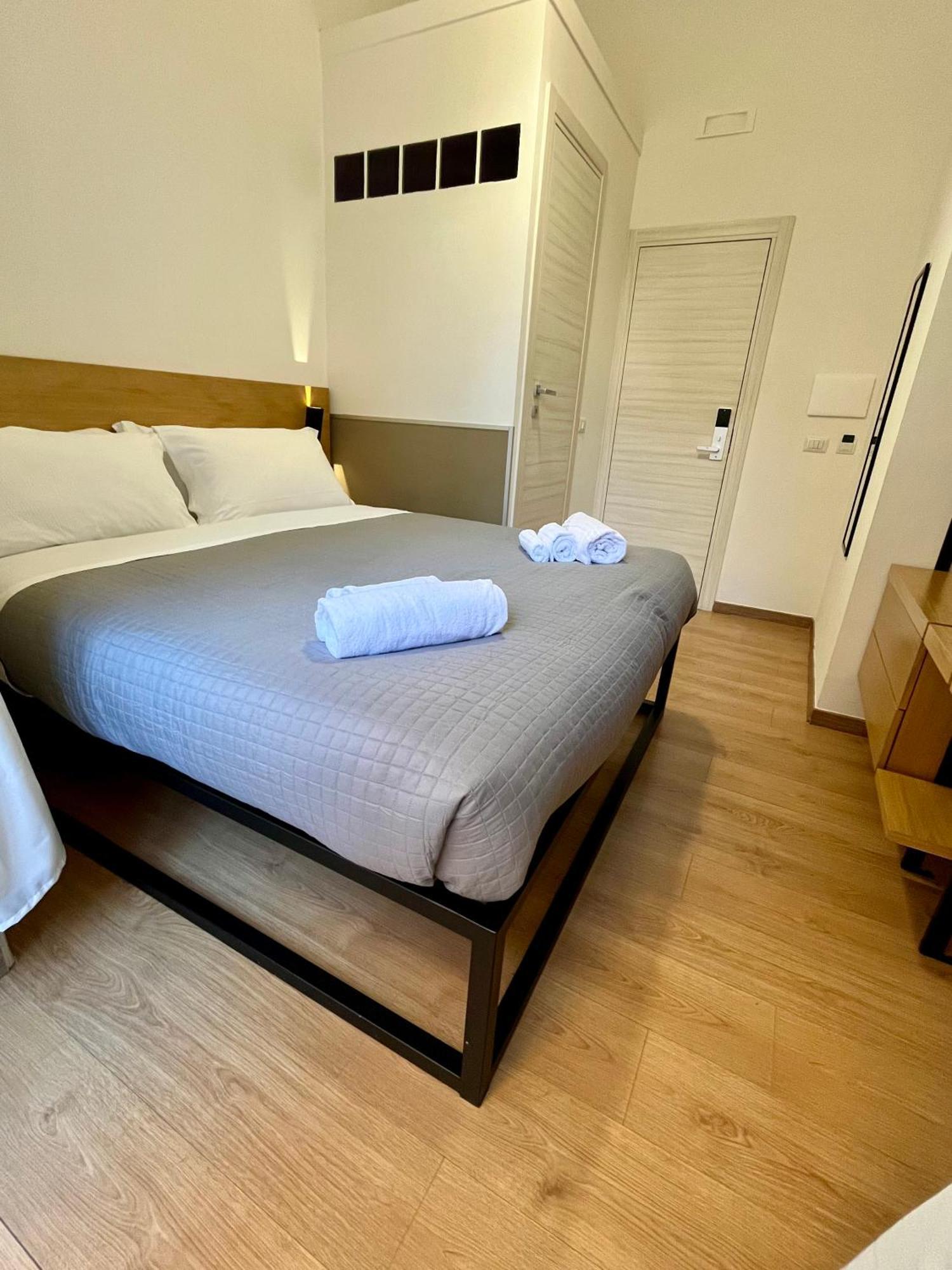 Nabab-Napoli Bed And Breakfast ภายนอก รูปภาพ