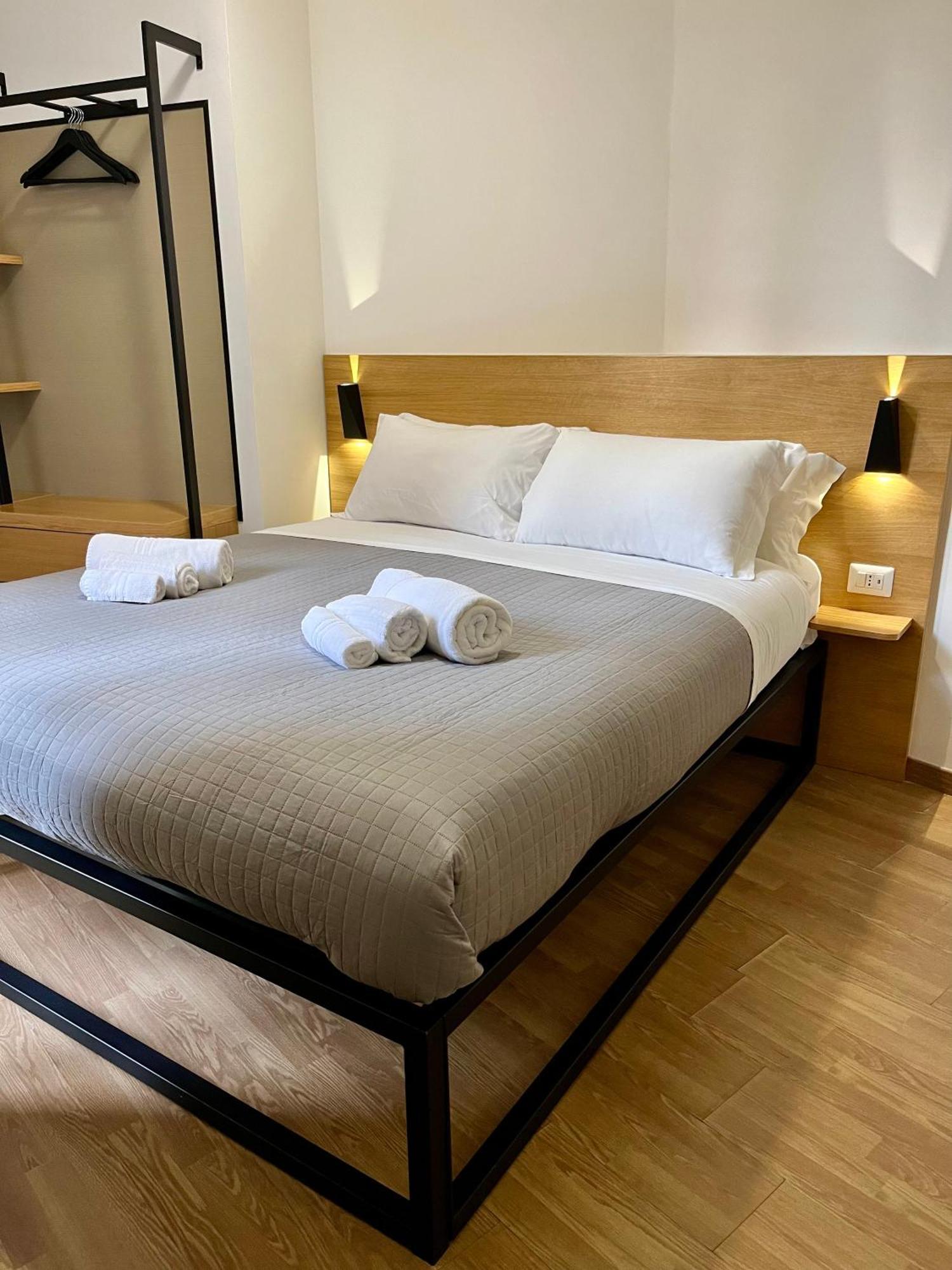 Nabab-Napoli Bed And Breakfast ภายนอก รูปภาพ