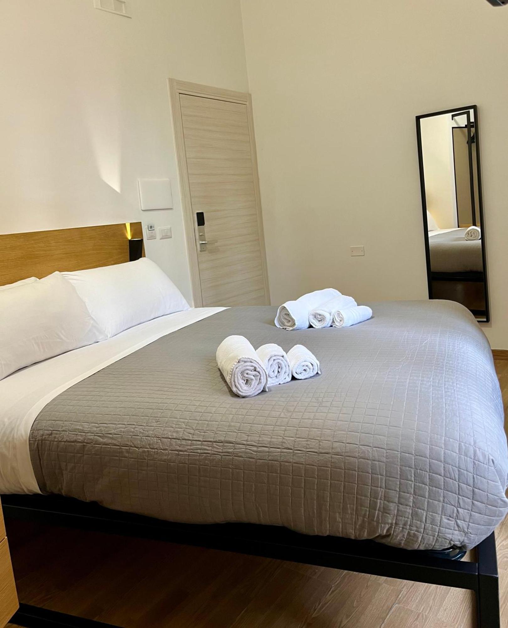Nabab-Napoli Bed And Breakfast ภายนอก รูปภาพ